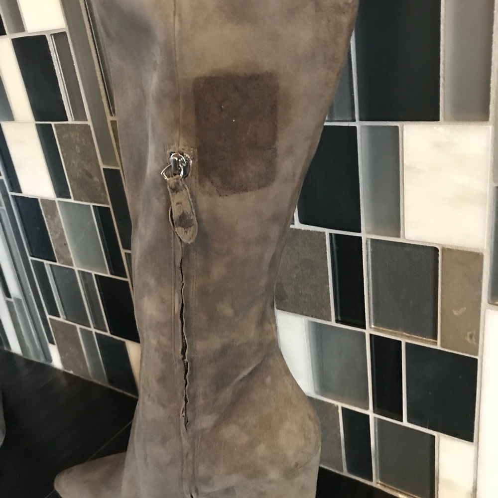 Boots - Picture 5 of 5